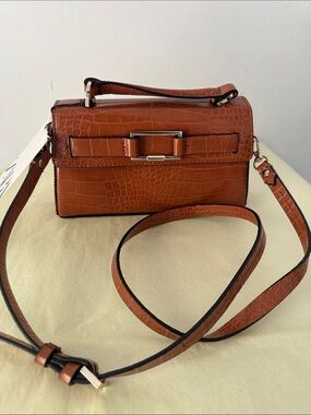 Zara Classic Croc-Embossed Crossbody Bag in Cognac